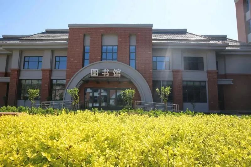 走进石家庄电子信息学校 - 河北单招服务网